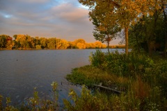 Last light of afternoon fades into the Fox River